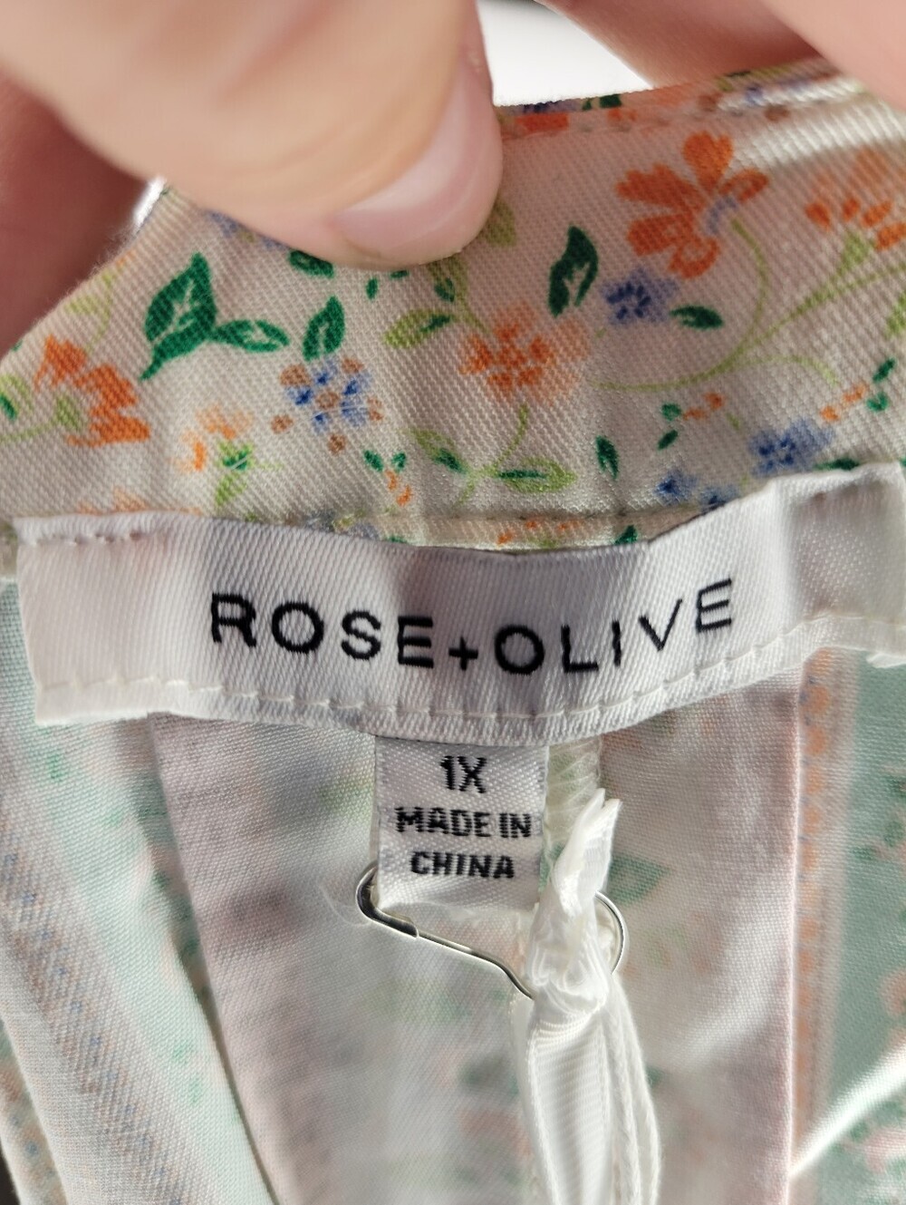 Rose + Olive Floral Print Vneck Short Sleeve Blouse - Picture 6 of 9